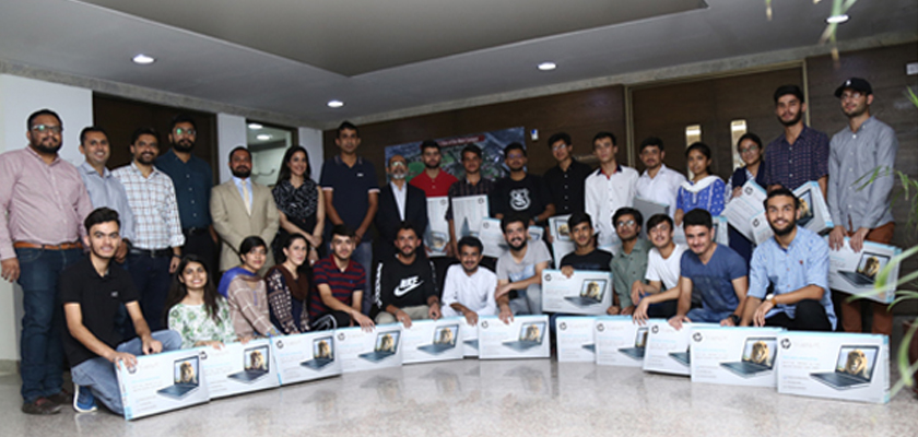 25 NTHP students receive laptops from a donor