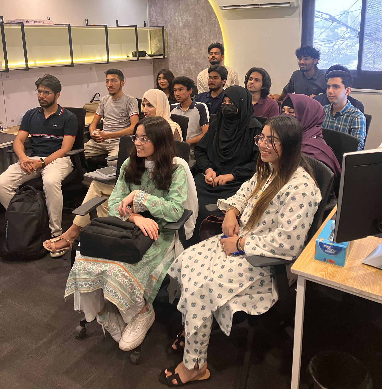 CS Students Visited AlphaVenture