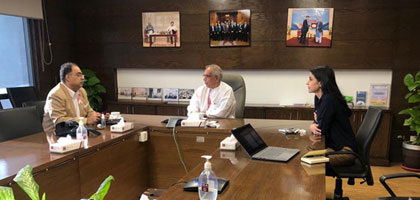 Executive Director IBA meets the Chairman of BOP and OGDCL to explore avenues for collaboration