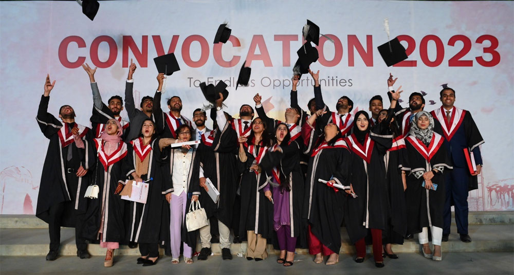 IBA Karachi awards 1,184 degrees at Convocation 2023 