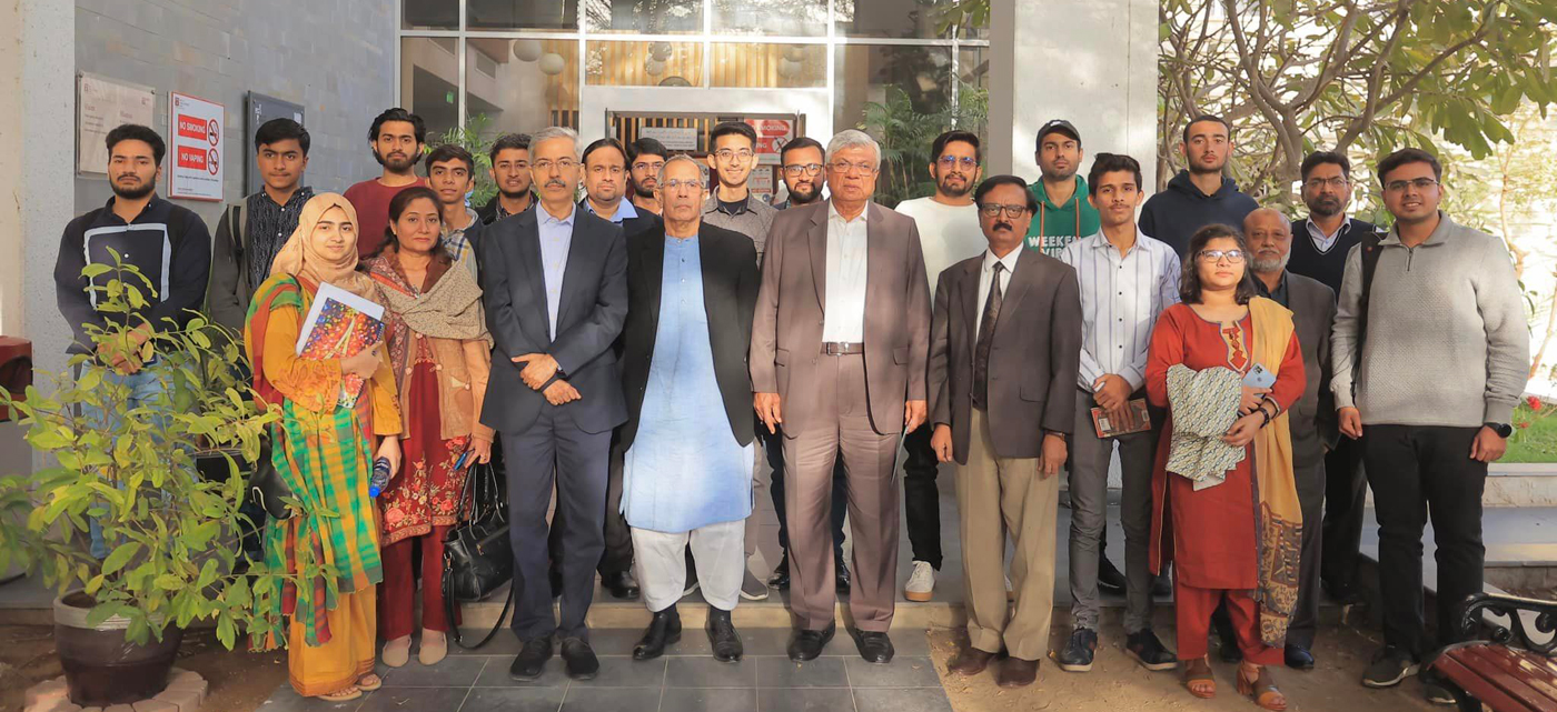 IBA Karachi hosted a Jang Forum on 'The Future of Pakistan's Economy'