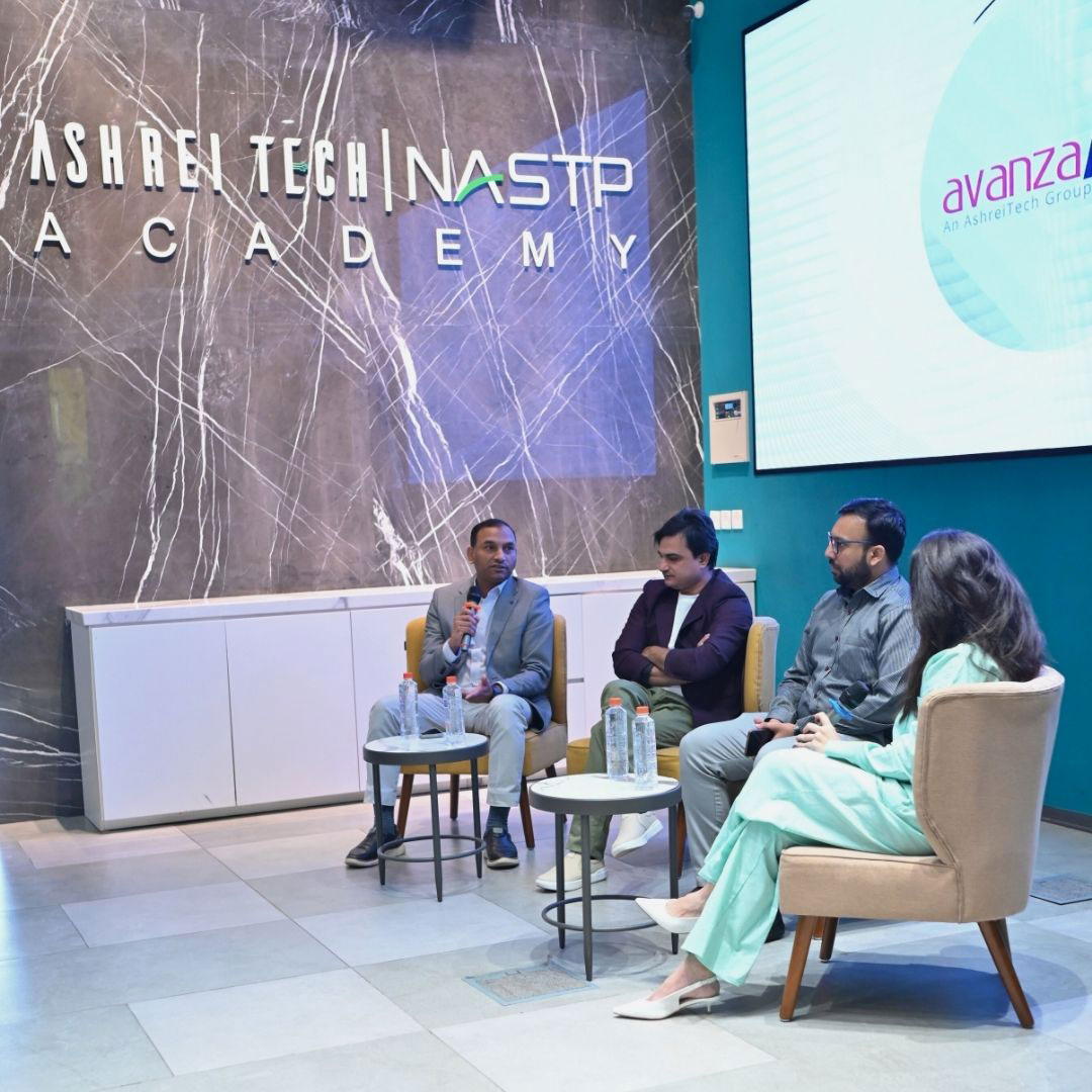 Industry Connect Series Final-Year CS Students Engage with Tech Experts at ASHREI TECH, NASTP