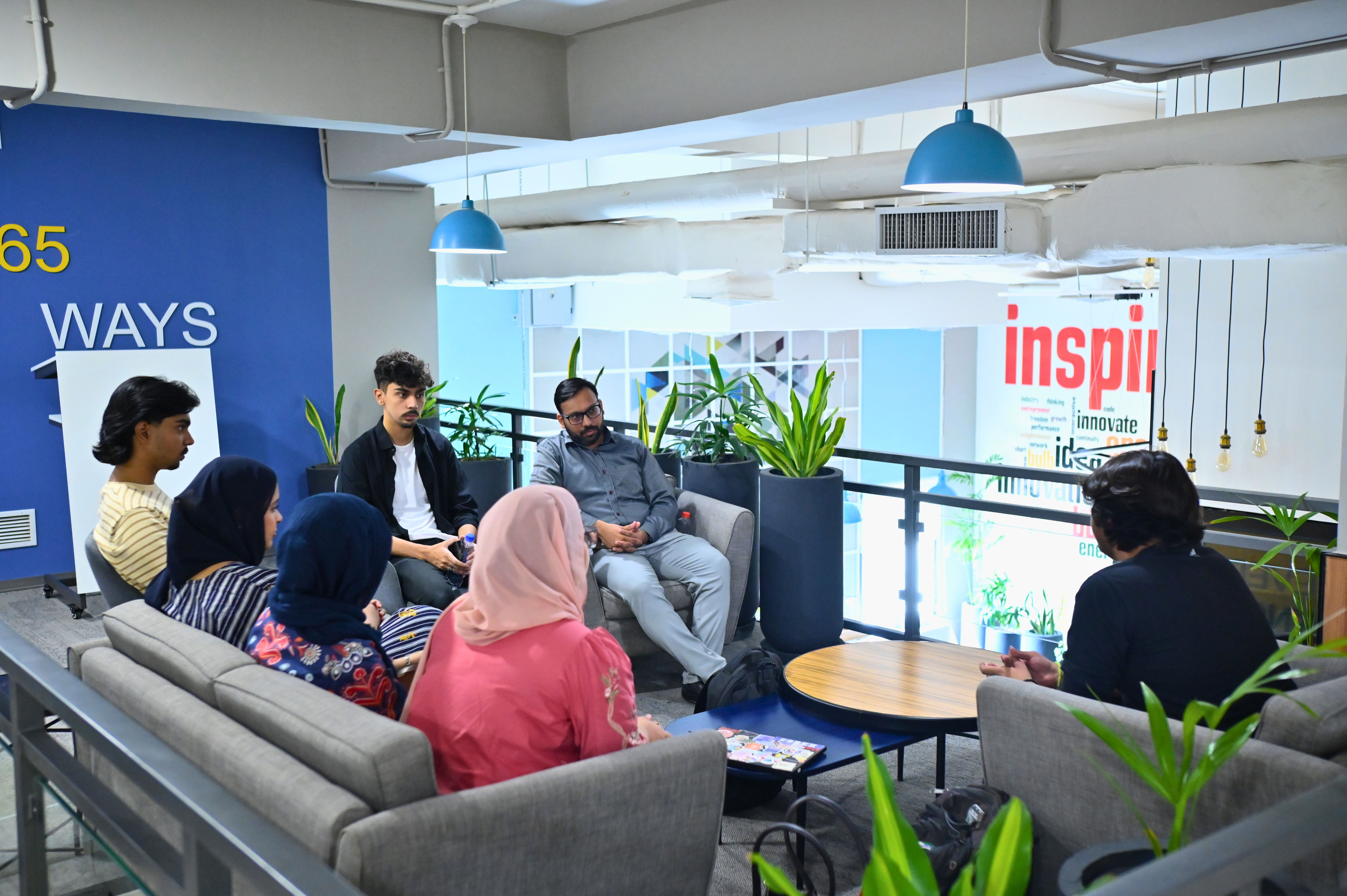 Industry Connect Series Final-Year CS Students Engage with Tech Experts at ASHREI TECH, NASTP