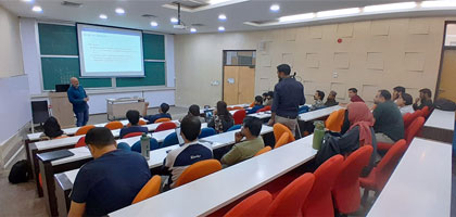 SMCS Hosts First Session of Basic Notions Seminar Series on 'Multigrid Methods in Scientific Computing: An Introduction '