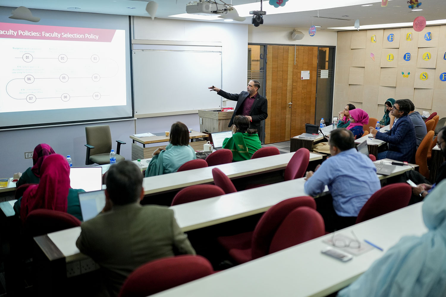 SBS Faculty Engages in Insightful Discussions and Farewell Tributes