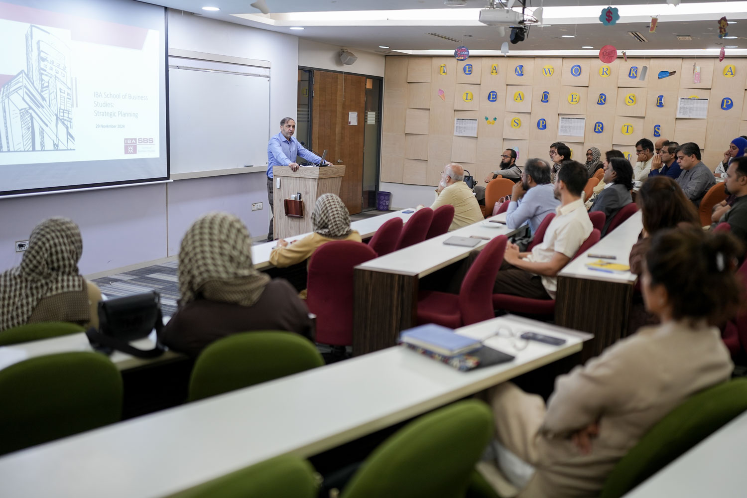 SBS Hosts Faculty Engagement Session Fostering Collaboration towards Longstanding Aspirations