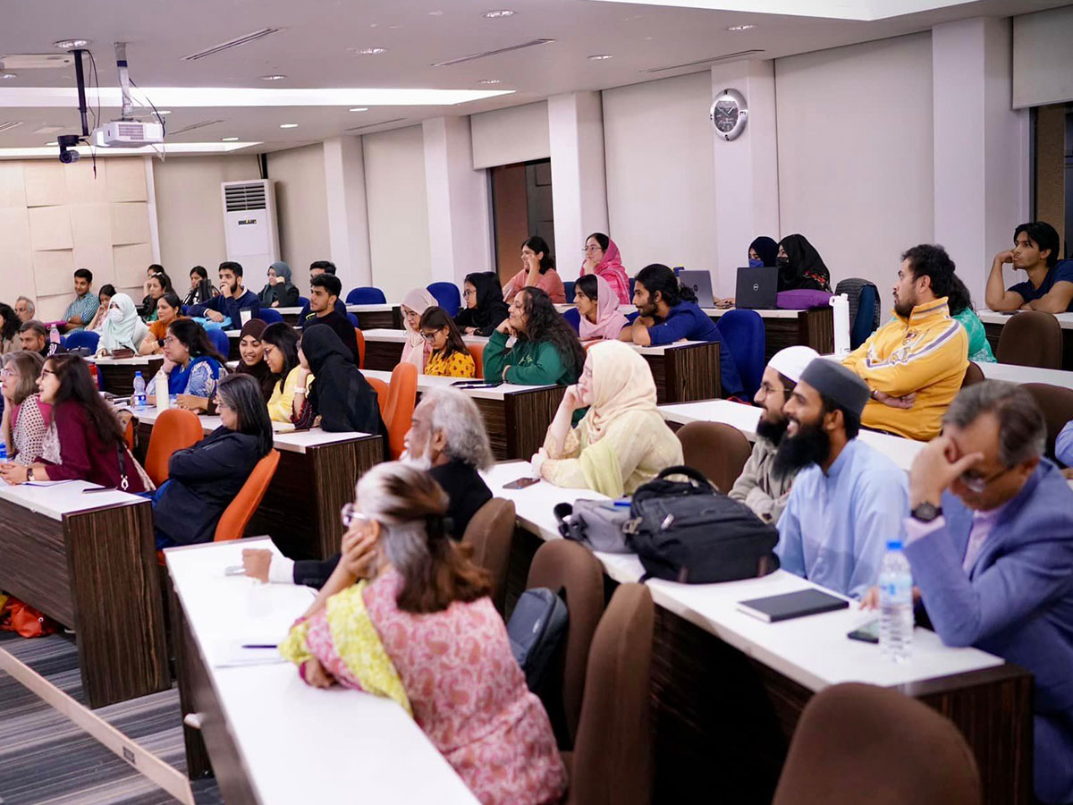 SESS organizes a talk on 'The Divine by Any Other Name: Multilingual Vocabularies and Sufi Romances'