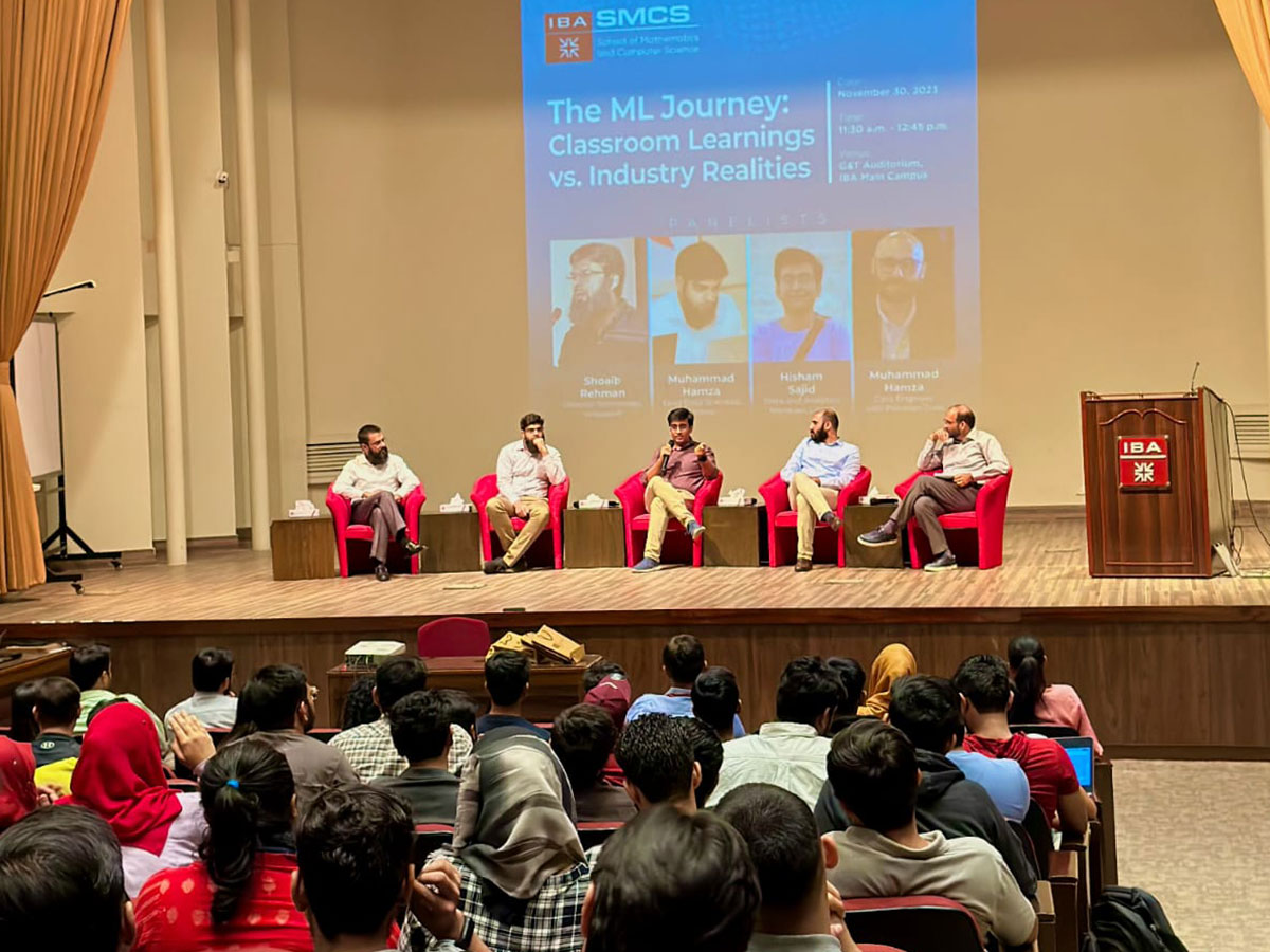 SMCS hosts a panel discussion on ‘ML Journey: Classroom vs. Industry Realities’