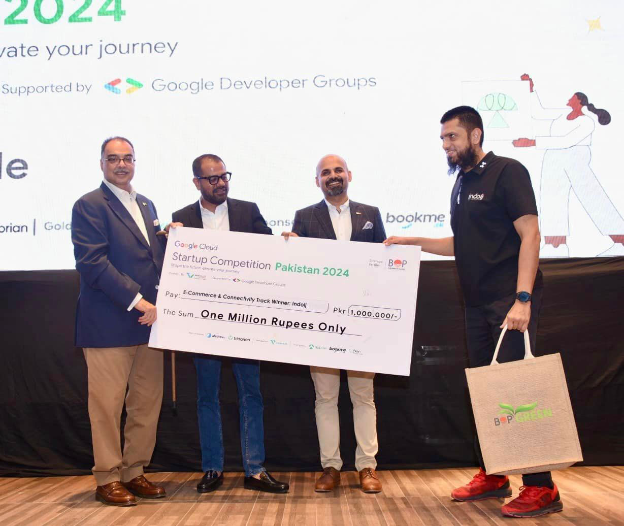 Tech Enthusiasts showcase innovation at the Google I/O Extended and Google Cloud Startup Competition Pakistan, held at IBA 