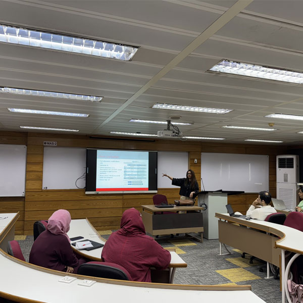 The Impact of Cover Crop Contract Design Flexibilities on Enrollment Decisions Insight from a Choice Experiment on Maryland Farmers